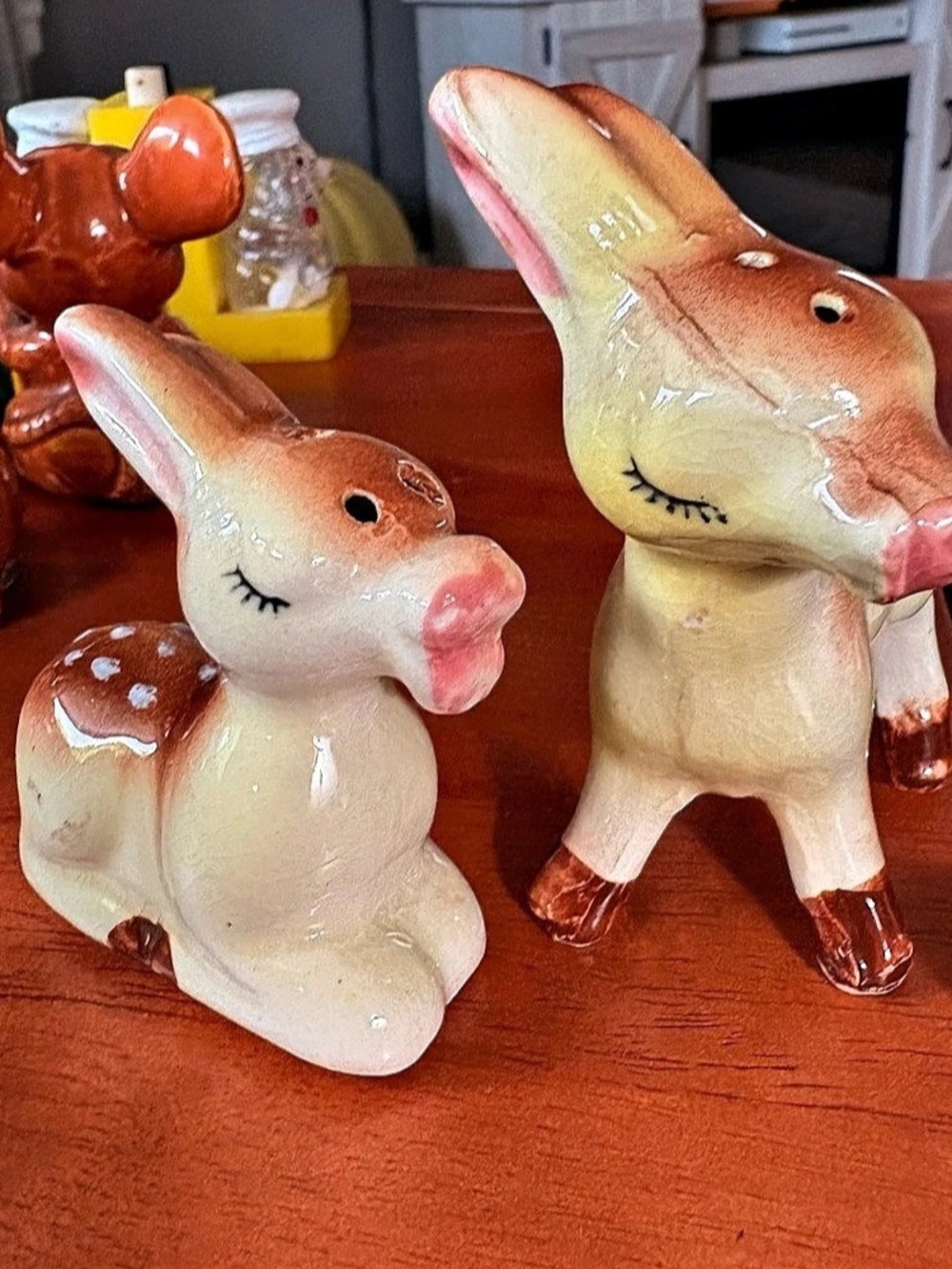 Vintage Deer & Fawn Salt and Pepper Shakers – PAN – Ceramic